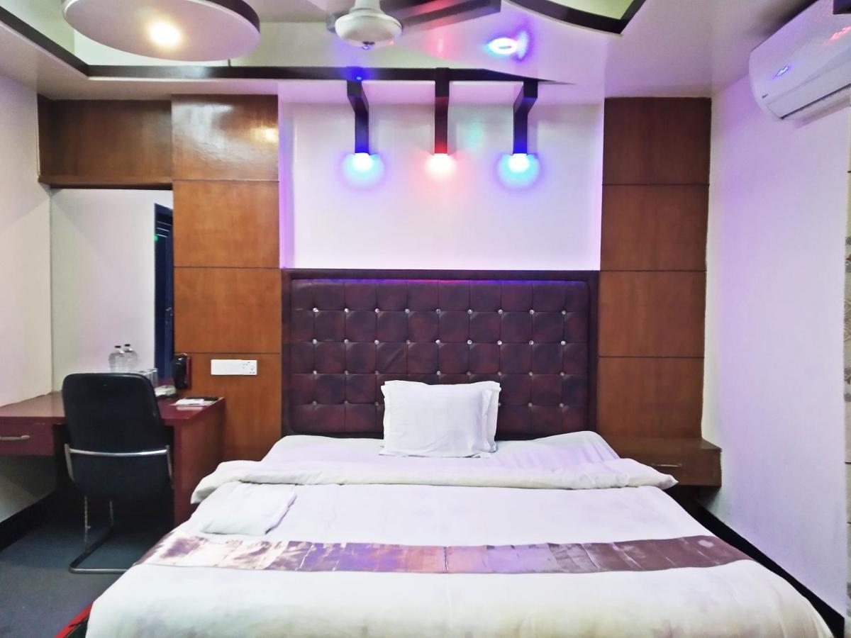 Hotel Blue Bird Dhaka Exterior foto